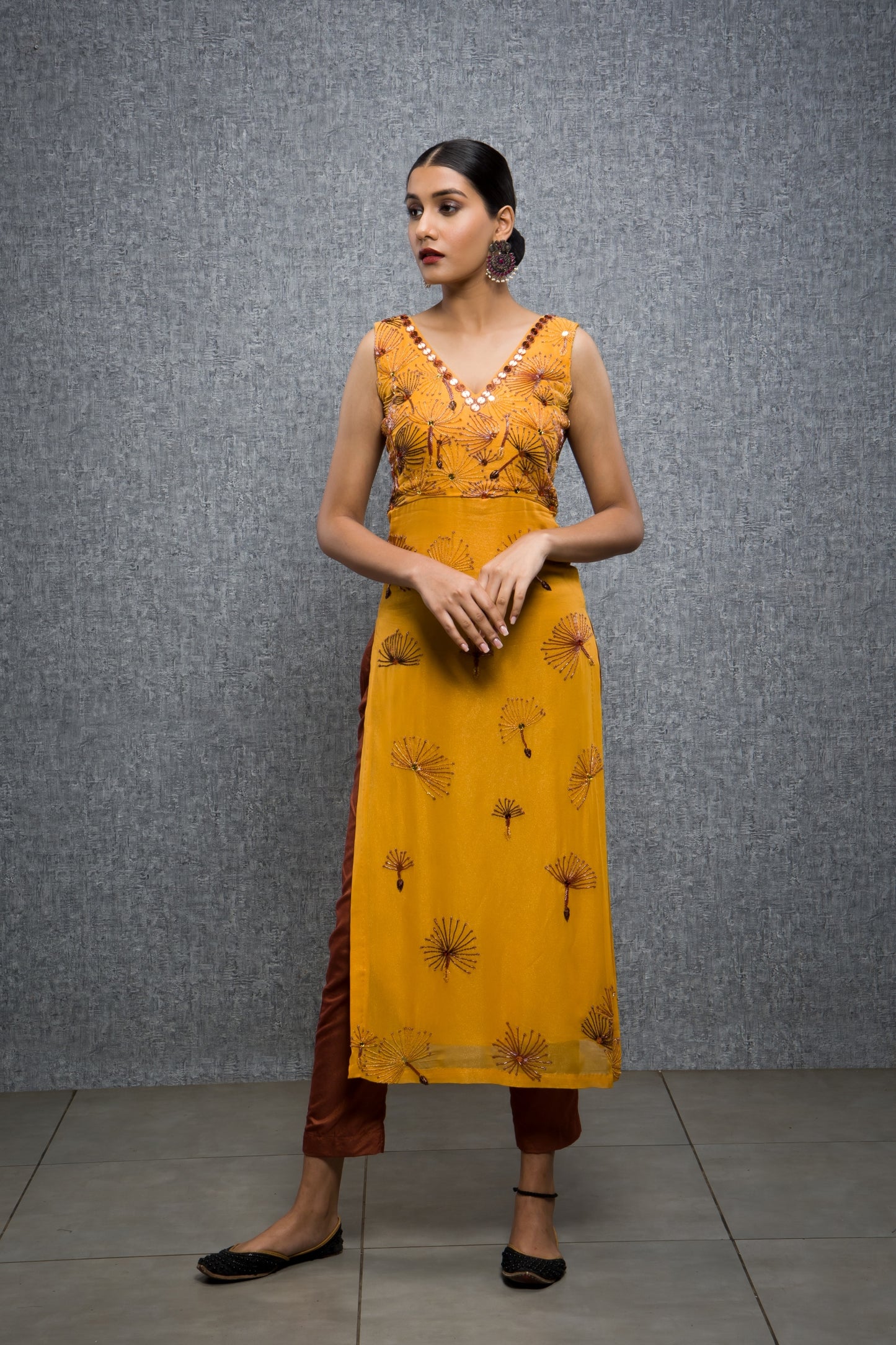 Playful Dandelion Hand Embroidered High Slit Kurta With Pant