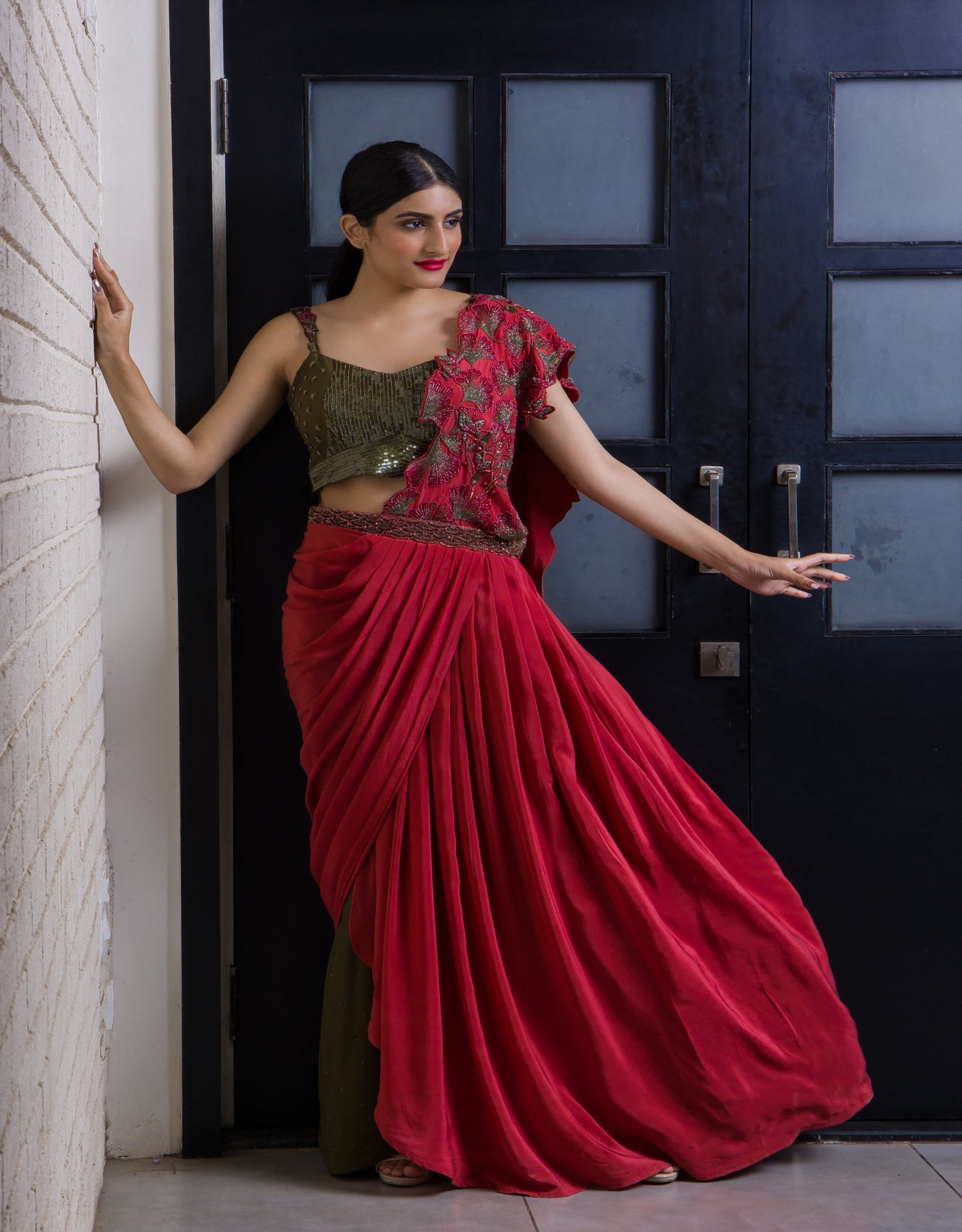 Enchanted Forest Hand Embroidered Detachable Pallu Ready To Wear Saree Set