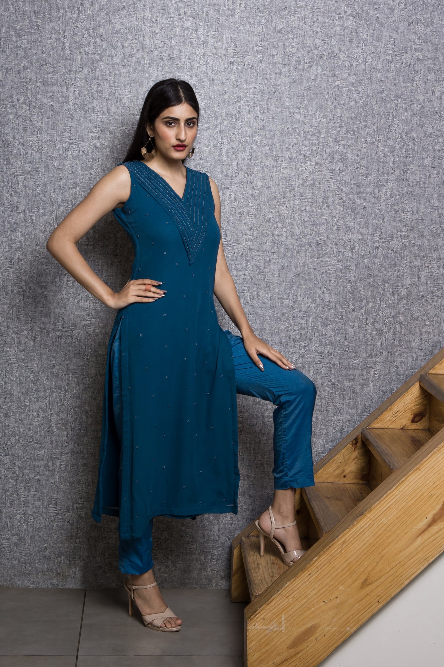 Pleated Neckline Embroidered High Slit Kurta with Pants