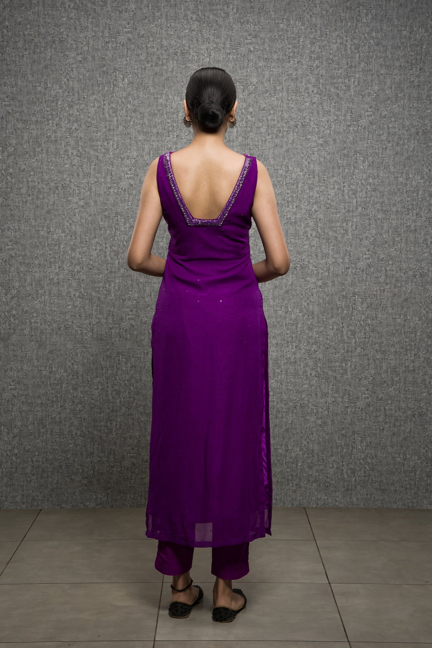 Salli Necklined High Slit Kurta with Pant