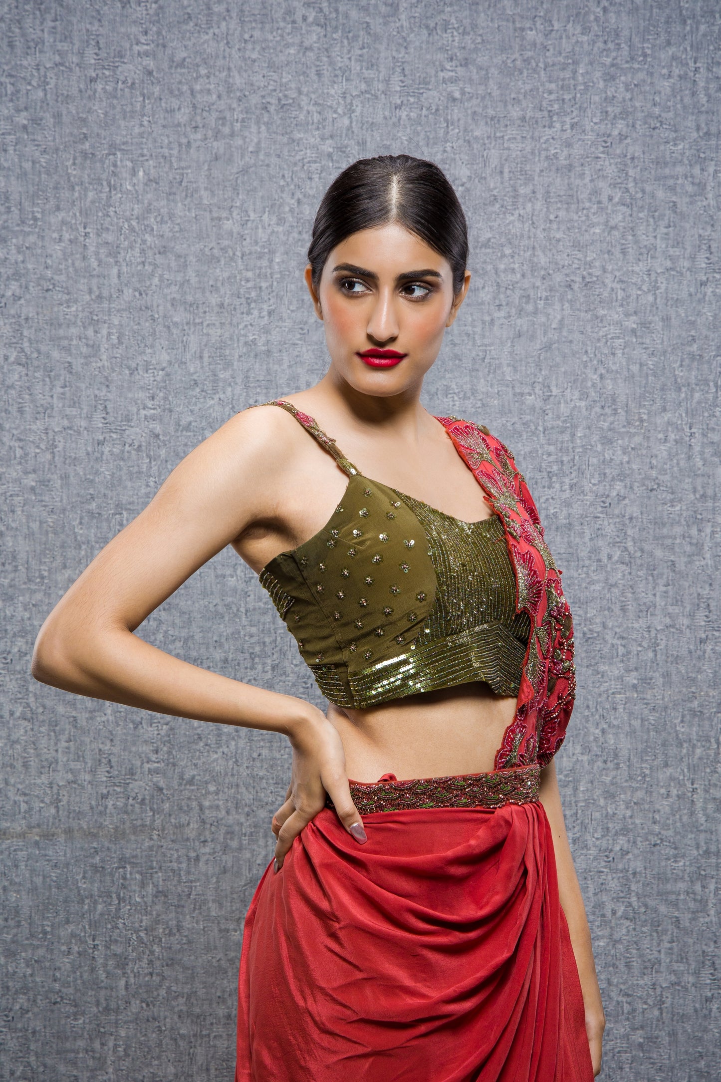 Enchanted Forest Hand Embroidered Detachable Pallu Ready To Wear Saree Set